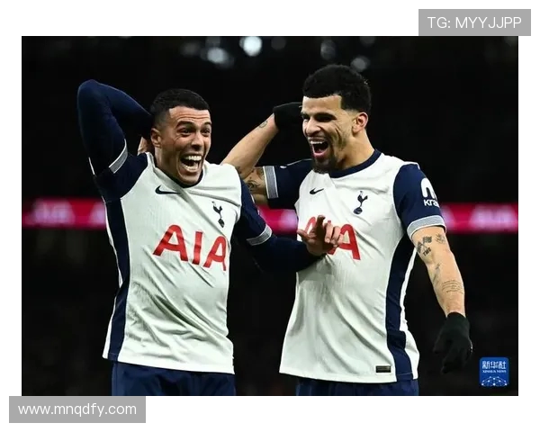 曼联与热刺精彩对决在线直播全程回顾与分析 曼联与热刺精彩对决在线直播全程回顾与分析